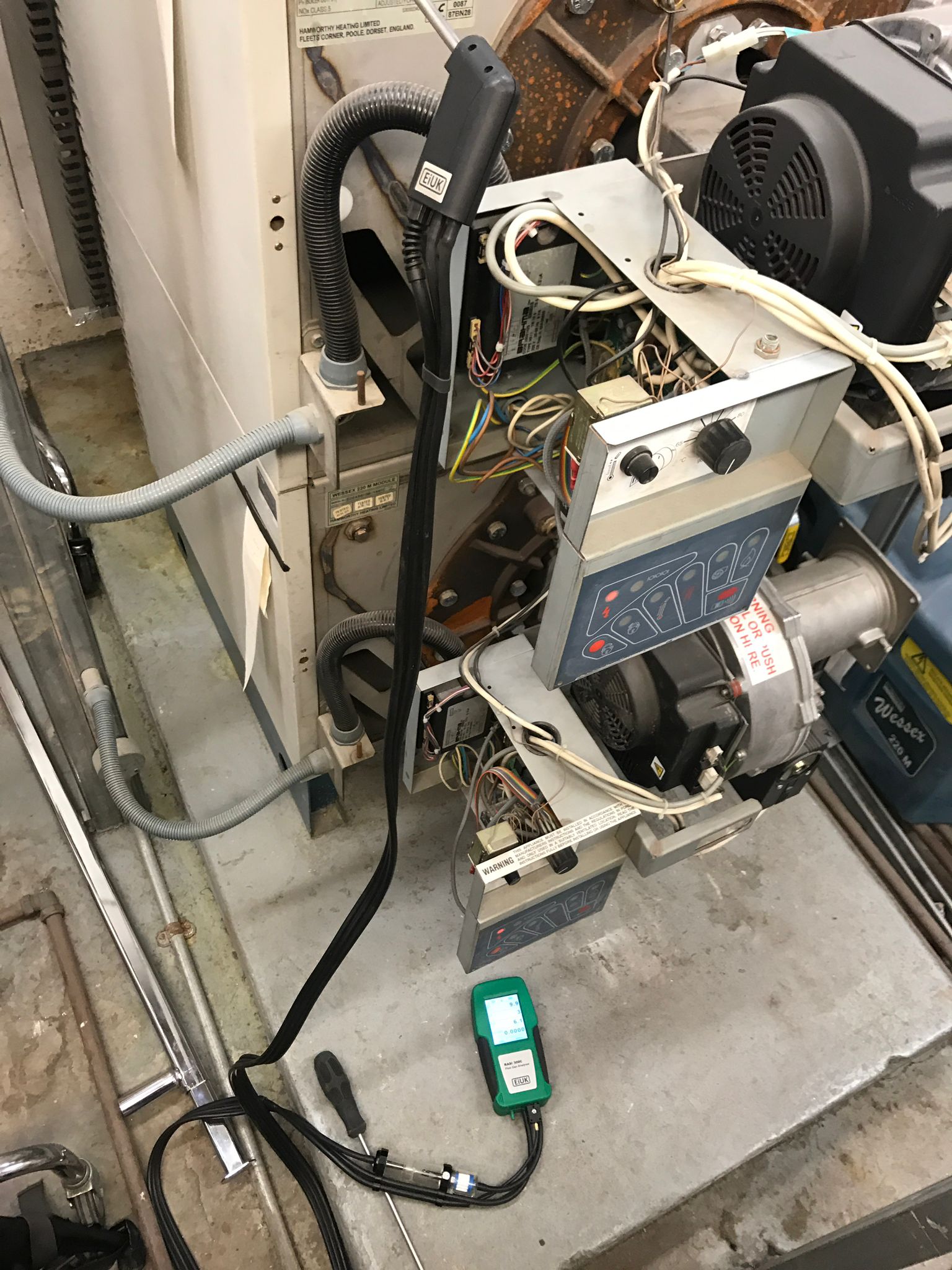 gas safe registered engineer near me Mortlake, SW14